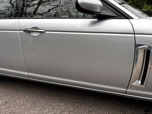 Jaguar XJR Portfolio 4.2