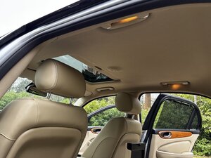 Jaguar XJR Portfolio 4.2