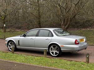 Jaguar XJR Portfolio 4.2
