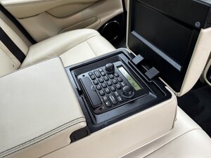 Jaguar XJR Portfolio 4.2