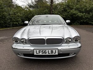 Jaguar XJR Portfolio 4.2
