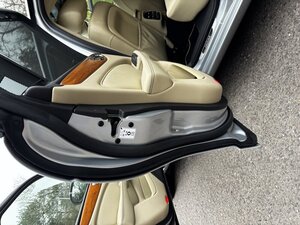 Jaguar XJR Portfolio 4.2