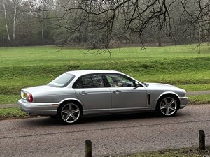 Jaguar XJR Portfolio 4.2