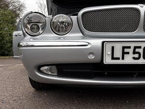 Jaguar XJR Portfolio 4.2