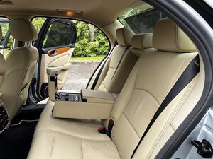 Jaguar XJR Portfolio 4.2