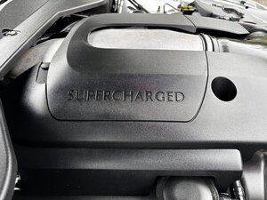 Jaguar XJR Portfolio 4.2