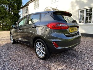 Ford Fiesta 1.1 Fiesta Zetec 5dr