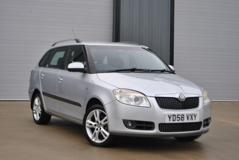 Skoda Fabia 1.6 Fabia 3 16V 105 AUTO 5dr