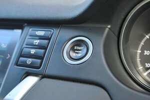 Land Rover Discovery Sport 2.0 Discovery Sport Black HSE TD4 AUTO 5dr