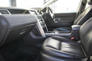 Land Rover Discovery Sport 2.0 Discovery Sport Black HSE TD4 AUTO 5dr