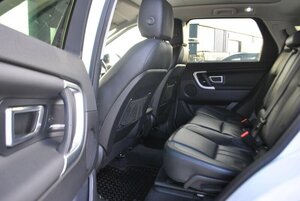 Land Rover Discovery Sport 2.0 Discovery Sport Black HSE TD4 AUTO 5dr