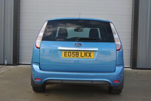 Ford Focus 2.0 Focus Titanium 145 AUTO 5dr