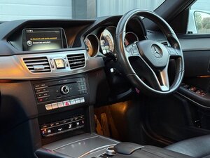 Mercedes-Benz E-Class 2.1 E220 SE Bluetec AUTO 5dr