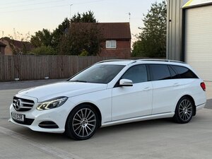 Mercedes-Benz E-Class 2.1 E220 SE Bluetec AUTO 5dr