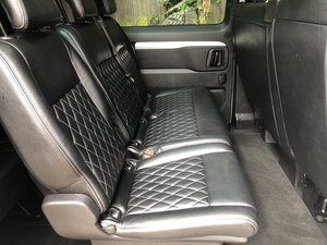 Peugeot Traveller 2.0 Traveller Business LONG BLUE HDI AUTO 5dr