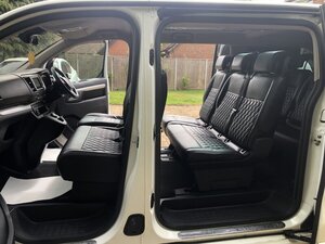 Peugeot Traveller 2.0 Traveller Business LONG BLUE HDI AUTO 5dr