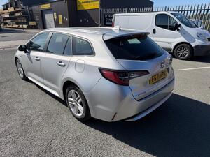 Toyota Corolla 1.8 VVT-h ICON TECH Touring Sports CVT EURO 6 (s/s) 5dr