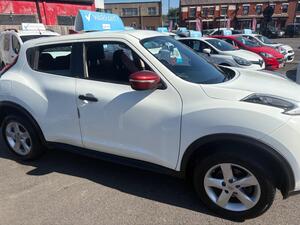 Nissan Juke 1.6 Visia EURO 6 5dr