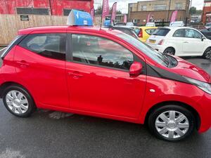 Toyota AYGO 1.0 VVT-i x-play Euro 5 5dr Euro 5