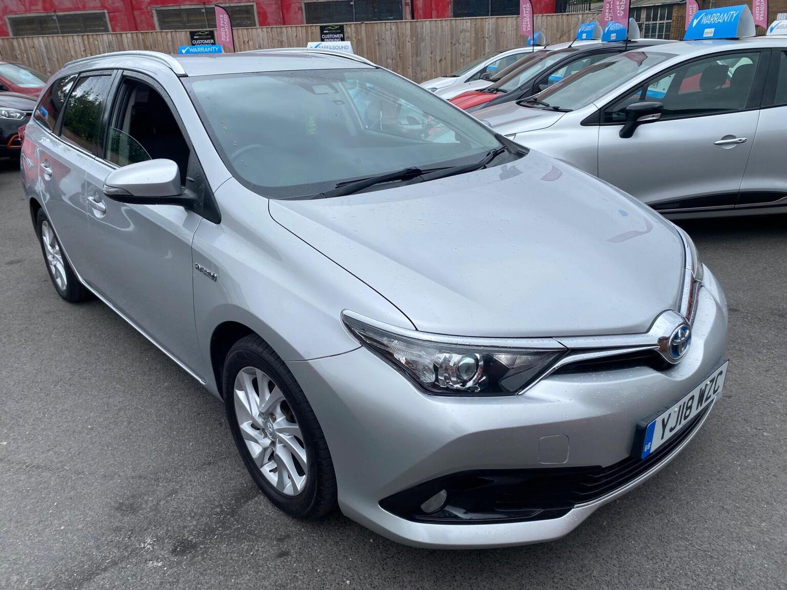 Toyota Auris 1.8 VVT-h Icon Touring Sports CVT Euro 6 (s/s) 5dr