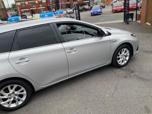 Toyota Auris 1.8 VVT-h Icon Touring Sports CVT Euro 6 (s/s) 5dr
