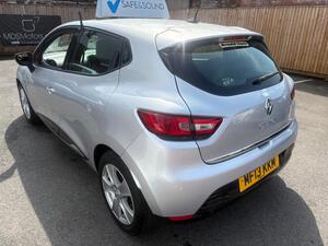 Renault Clio 1.2 16V Dynamique MediaNav Euro 5 5dr