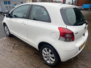 Toyota Yaris 1.0 VVT-i T Spirit Euro 5 3dr