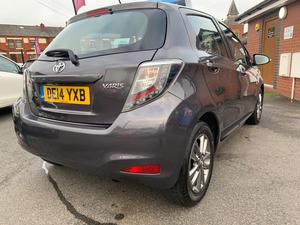 Toyota Yaris 1.33 Dual VVT-i Icon Plus Euro 5 5dr