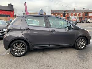 Toyota Yaris 1.33 Dual VVT-i Icon Plus Euro 5 5dr