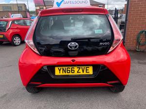 Toyota AYGO 1.0 VVT-i x-play Euro 5 5dr Euro 5