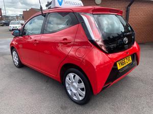 Toyota AYGO 1.0 VVT-i x-play Euro 5 5dr Euro 5