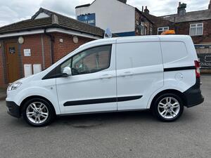 Ford Transit Courier 1.5 TDCI Trend L1 EURO 6 5dr