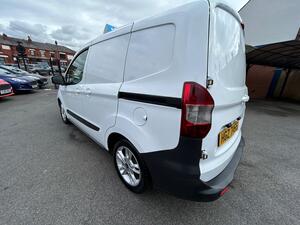 Ford Transit Courier 1.5 TDCI Trend L1 EURO 6 5dr