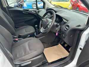 Ford Transit Courier 1.5 TDCI Trend L1 EURO 6 5dr