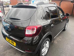 Dacia Sandero Stepway 1.5 DCI Laureate EURO 6 (s/s) 5dr