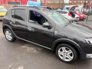 Dacia Sandero Stepway 1.5 DCI Laureate EURO 6 (s/s) 5dr
