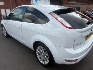 Ford Focus 1.6 Zetec 3dr