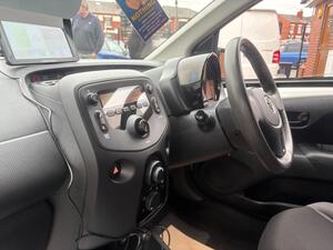 Toyota AYGO 1.0 VVT-i X EURO 5 3dr EURO 5