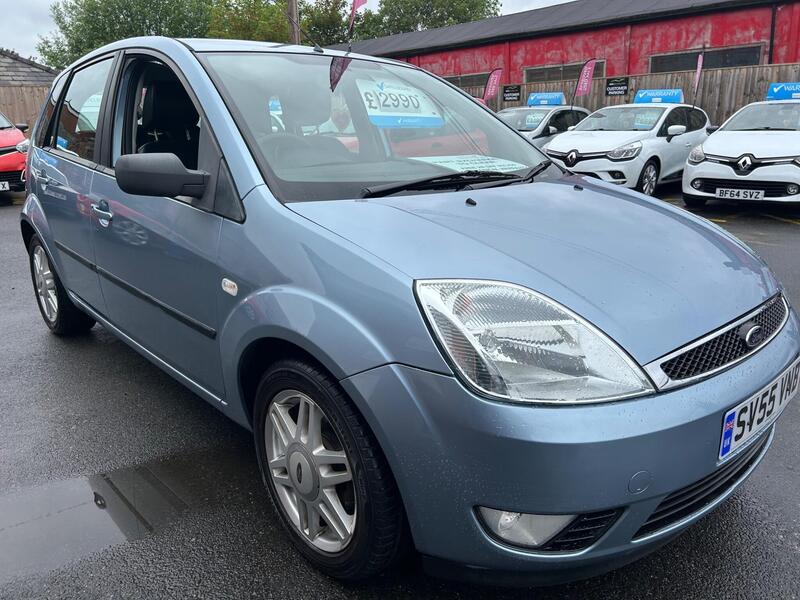 Ford Fiesta 1.6 GHIA 5dr