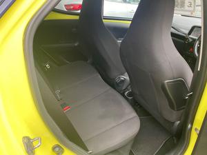 Toyota AYGO 1.0 VVT-i x-cite 3 Yellow Bi-Tone Euro 6 5dr