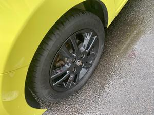 Toyota AYGO 1.0 VVT-i x-cite 3 Yellow Bi-Tone Euro 6 5dr