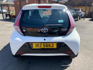 Toyota AYGO 1.0 VVT-i x-play Euro 5 5dr Euro 5