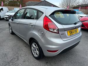 Ford Fiesta 1.6 TDCI ECOnetic Zetec EURO 5 (s/s) 5dr