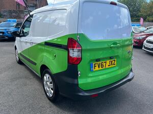 Ford Transit Courier 1.5 TDCI L1 H1 6dr