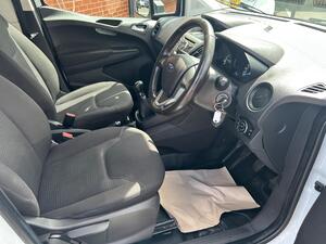 Ford Transit Courier 1.5 TDCI L1 H1 6dr