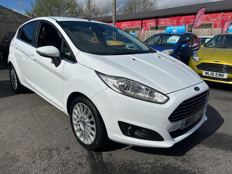 Ford Fiesta 1.5 TDCI Titanium EURO 5 5dr