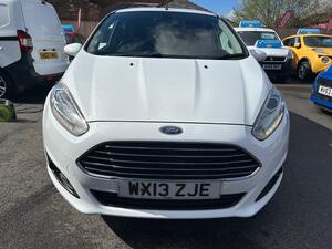 Ford Fiesta 1.5 TDCI Titanium EURO 5 5dr
