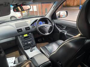 Volvo XC90 2.4 D5 R-Design SE Geartronic AWD 5dr