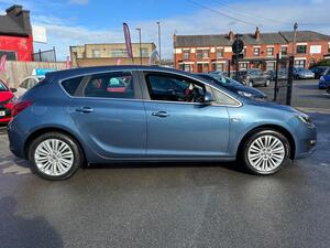 Vauxhall Astra 1.6I Excite EURO 6 5dr