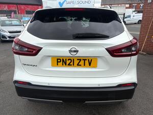 Nissan Qashqai 1.3 DIG-T N-Connecta EURO 6 (s/s) 5dr